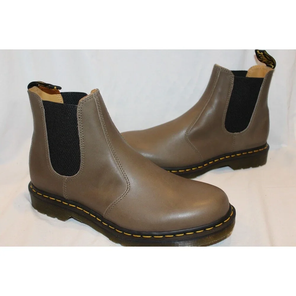 Dr. Martens 2976 Chelsea Boots 11 US 44 EU Olive Carrera Leather NIB $180 - Picture 3 of 8